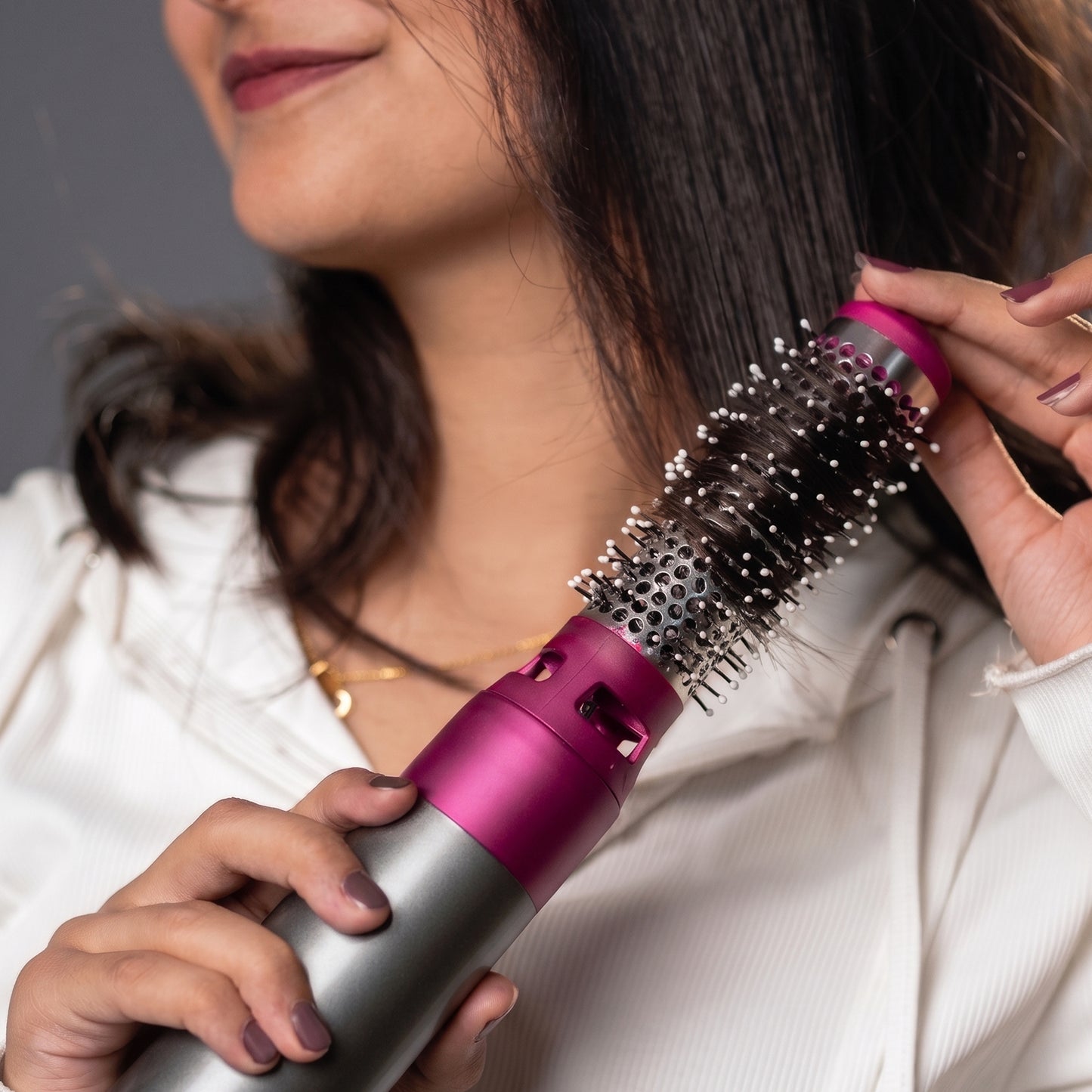 One Plus Care 5-in-1 Hot Air Brush dries, smooths, and volumizes in one step. 1200W power, ceramic coating, and negative ion tech reduce frizz and static for salon-style straight or curly hair at home.